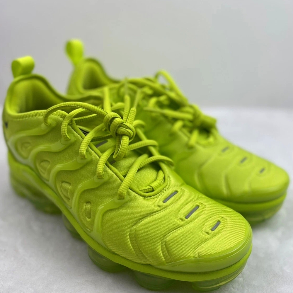 🍂 NIKE NEON LIME GREEN VAPOR MAX